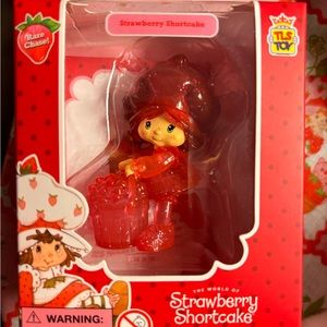 Strawberry shortcake mini figure RARE CHASE